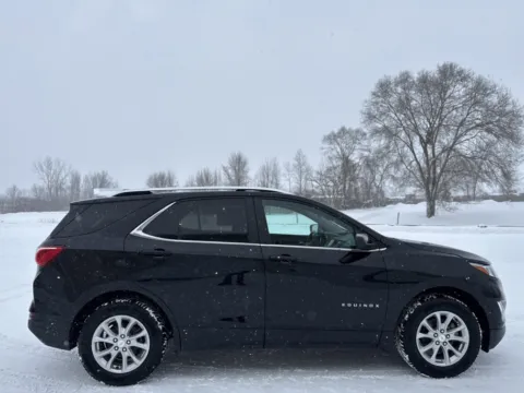 More photos of 2021 Chevrolet Equinox LT at Twins Chrysler Dodge Jeep Ram, MI