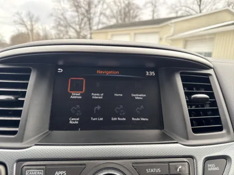 More photos of 2019 Nissan Pathfinder SL at Twins Chrysler Dodge Jeep Ram, MI