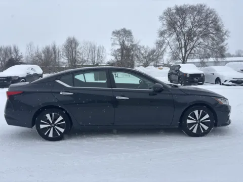 Another view of 2022 Nissan Altima 2.5 SV for sale in Wayland, MI at Twins Chrysler Dodge Jeep Ram