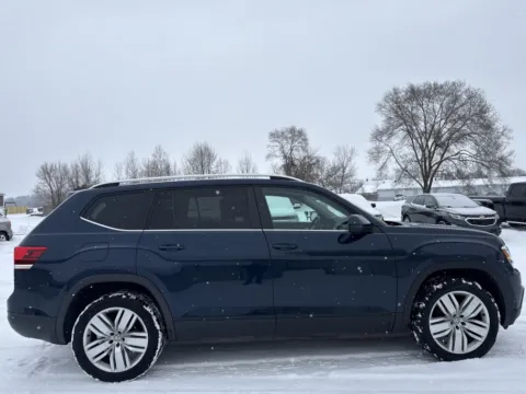 Photos of 2019 Volkswagen Atlas 3.6L V6 SE w/Technology for sale in Wayland, MI at Twins Chrysler Dodge Jeep Ram