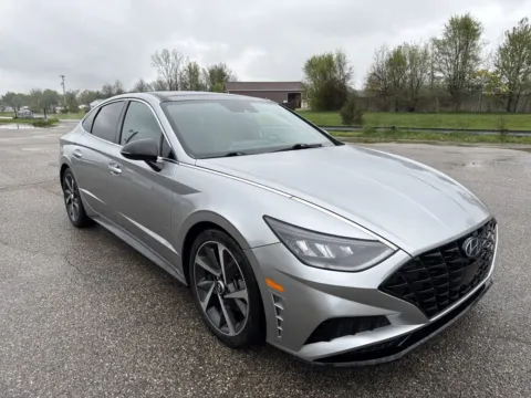 Silver 2022 Hyundai Sonata SEL Plus for sale in Wayland, MI