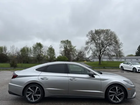 Photos of 2022 Hyundai Sonata SEL Plus for sale in Wayland, MI at Twins Chrysler Dodge Jeep Ram