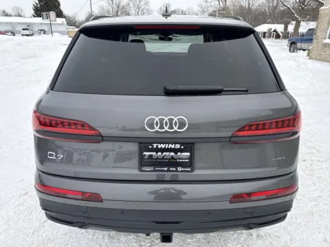 More photos of 2023 Audi Q7 Premium Plus at Twins Chrysler Dodge Jeep Ram, MI