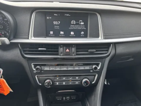 More photos of 2020 Kia Optima LX at Twins Chrysler Dodge Jeep Ram, MI