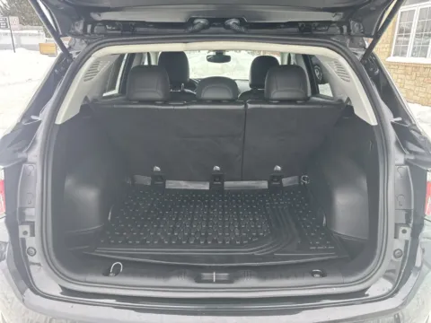 More photos of 2020 Jeep Compass Latitude at Twins Chrysler Dodge Jeep Ram, MI