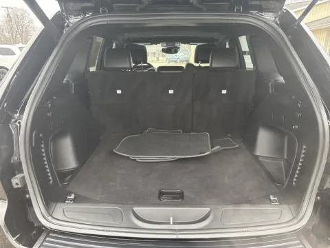 More photos of 2021 Jeep Grand Cherokee 80th Anniversary at Twins Chrysler Dodge Jeep Ram, MI