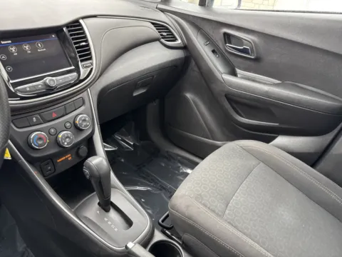 More photos of 2018 Chevrolet Trax LS at Twins Chrysler Dodge Jeep Ram, MI