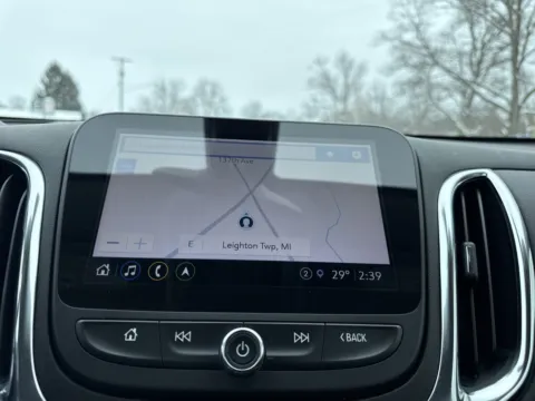 More photos of 2022 Chevrolet Equinox LT at Twins Chrysler Dodge Jeep Ram, MI