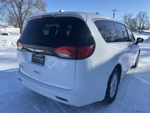 More photos of 2023 Chrysler Voyager LX at Twins Chrysler Dodge Jeep Ram, MI