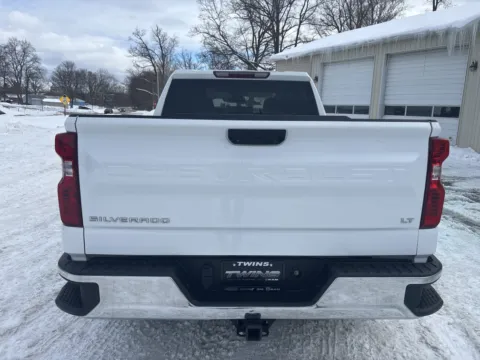 More photos of 2022 Chevrolet Silverado 1500 LT at Twins Chrysler Dodge Jeep Ram, MI