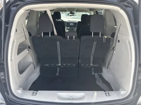 More photos of 2023 Chrysler Voyager LX at Twins Chrysler Dodge Jeep Ram, MI