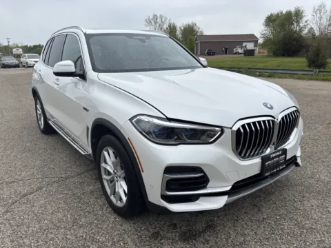 White 2023 BMW X5 xDrive45e for sale in Wayland, MI