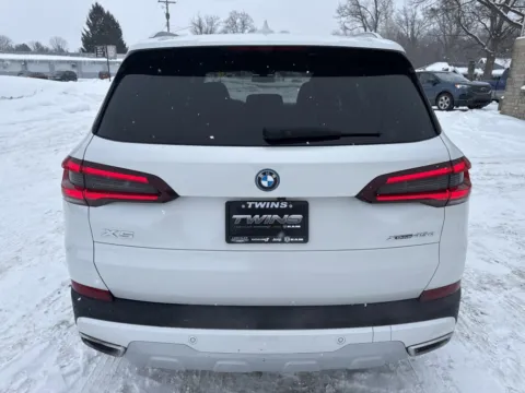 More photos of 2023 BMW X5 xDrive45e at Twins Chrysler Dodge Jeep Ram, MI