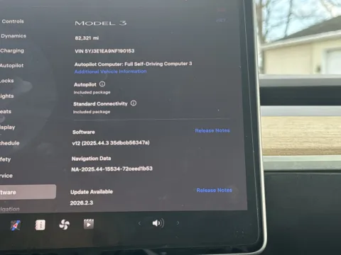More photos of 2022 Tesla Model 3 STANDARD RANGE at Twins Chrysler Dodge Jeep Ram, MI