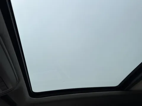 More photos of 2019 Volkswagen Atlas 3.6L V6 SE w/Technology R-Line at Twins Chrysler Dodge Jeep Ram, MI