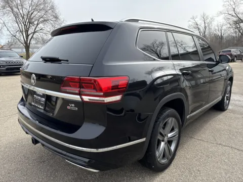 Another view of 2019 Volkswagen Atlas 3.6L V6 SE w/Technology R-Line for sale in Wayland, MI at Twins Chrysler Dodge Jeep Ram