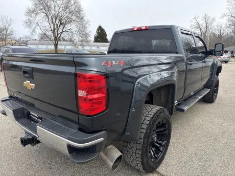 More photos of 2019 Chevrolet Silverado 2500HD Work Truck at Twins Chrysler Dodge Jeep Ram, MI