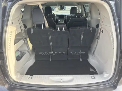 More photos of 2023 Chrysler Pacifica Touring L at Twins Chrysler Dodge Jeep Ram, MI