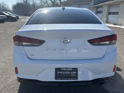 More photos of 2019 Hyundai Sonata SE at Twins Chrysler Dodge Jeep Ram, MI