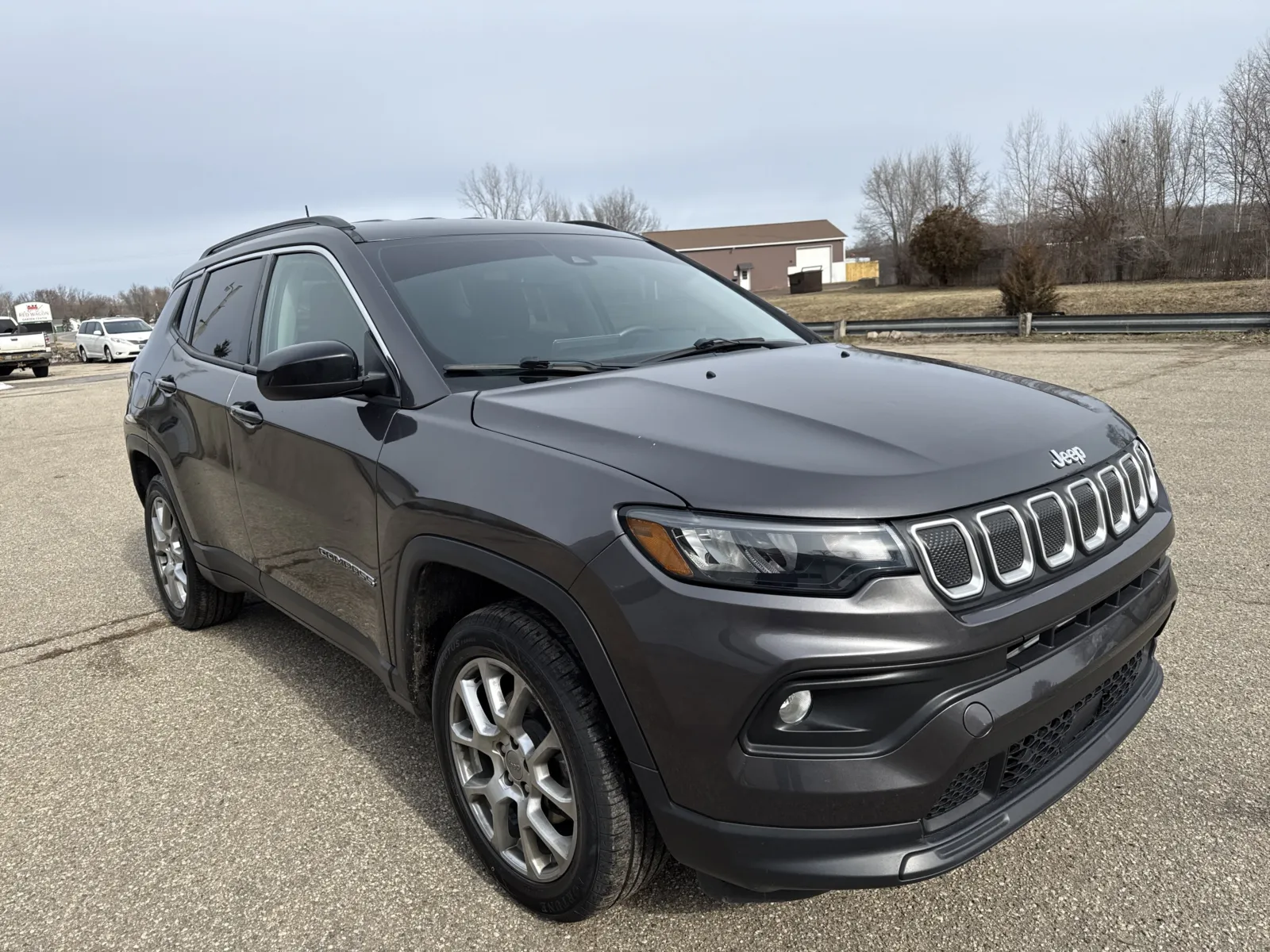 Gray 2022 Jeep Compass Latitude Lux for sale in Wayland, MI
