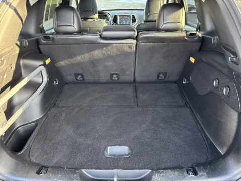 More photos of 2014 Jeep Cherokee Limited at Twins Chrysler Dodge Jeep Ram, MI