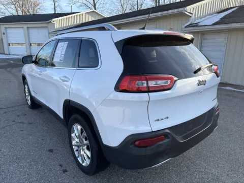 More photos of 2014 Jeep Cherokee Limited at Twins Chrysler Dodge Jeep Ram, MI