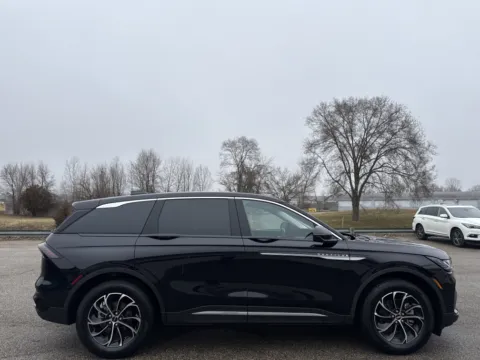 Photos of 2024 Lincoln Nautilus Premiere for sale in Wayland, MI at Twins Chrysler Dodge Jeep Ram