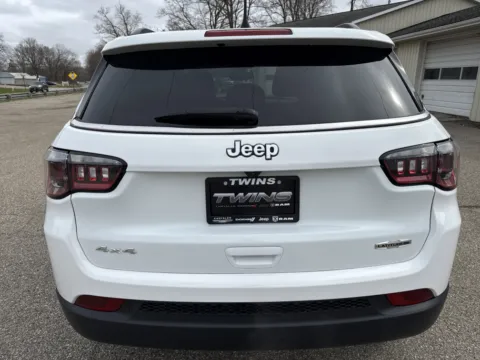 More photos of 2024 Jeep Compass Latitude Lux at Twins Chrysler Dodge Jeep Ram, MI