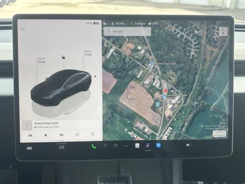 More photos of 2024 Tesla Model 3 STANDARD at Twins Chrysler Dodge Jeep Ram, MI