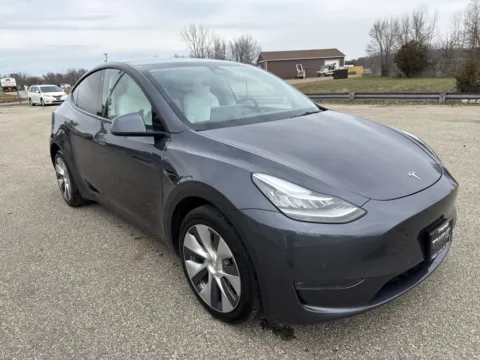 Gray 2022 Tesla Model Y Long Range for sale in Wayland, MI