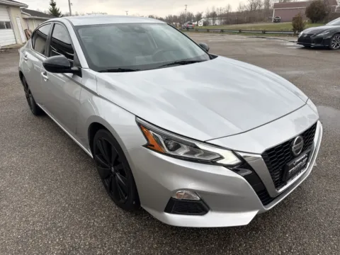 Silver 2021 Nissan Altima 2.5 SR for sale in Wayland, MI