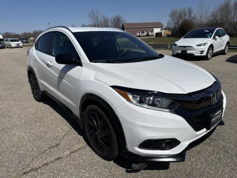 White 2022 Honda HR-V Sport for sale in Wayland, MI