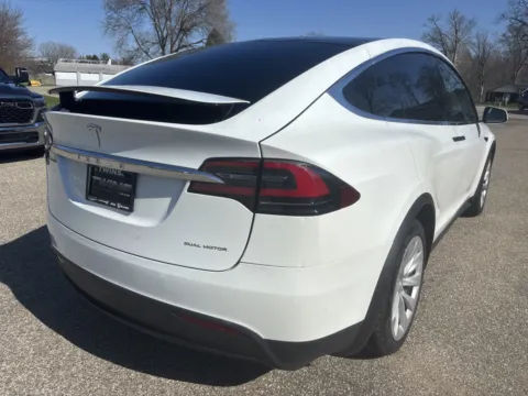 More photos of 2020 Tesla Model X Long Range Plus at Twins Chrysler Dodge Jeep Ram, MI