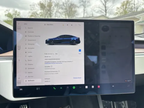 More photos of 2022 Tesla Model S at Twins Chrysler Dodge Jeep Ram, MI