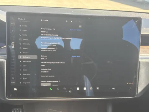 More photos of 2021 Tesla Model S Long Range at Twins Chrysler Dodge Jeep Ram, MI