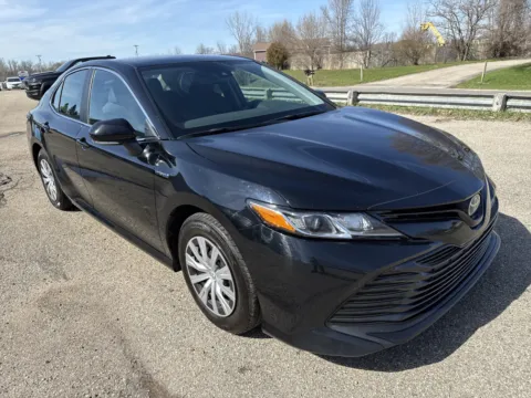 Black 2020 Toyota Camry Hybrid LE for sale in Wayland, MI