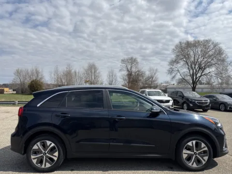 More photos of 2020 Kia Niro EV EX Premium at Twins Chrysler Dodge Jeep Ram, MI