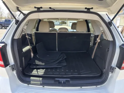 More photos of 2019 Dodge Journey SE at Twins Chrysler Dodge Jeep Ram, MI