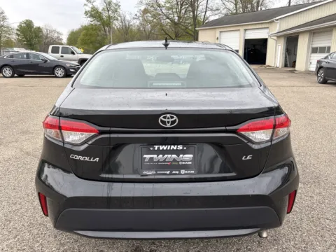 More photos of 2022 Toyota Corolla LE at Twins Chrysler Dodge Jeep Ram, MI