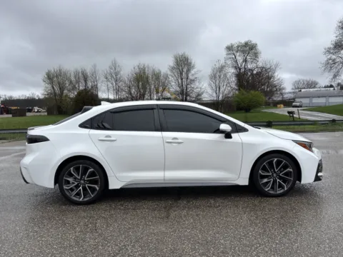 More photos of 2022 Toyota Corolla SE at Twins Chrysler Dodge Jeep Ram, MI
