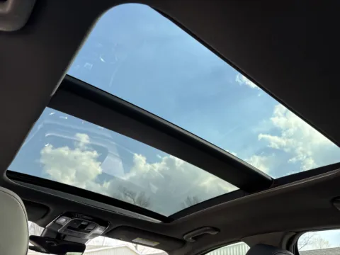 More photos of 2020 Hyundai Sonata SEL Plus at Twins Chrysler Dodge Jeep Ram, MI