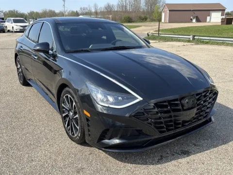Black 2020 Hyundai Sonata SEL Plus for sale in Wayland, MI
