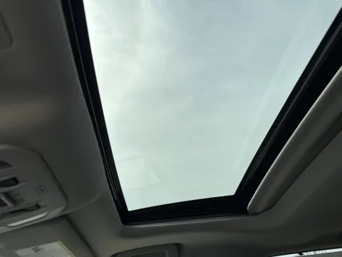 More photos of 2022 Toyota Highlander XLE at Twins Chrysler Dodge Jeep Ram, MI