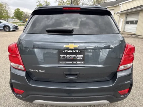 More photos of 2021 Chevrolet Trax LT at Twins Chrysler Dodge Jeep Ram, MI