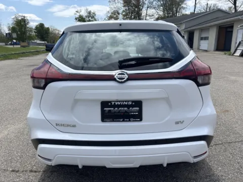 More photos of 2021 Nissan Kicks SV at Twins Chrysler Dodge Jeep Ram, MI