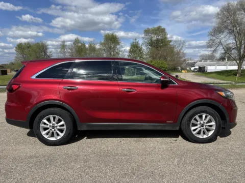 Photos of 2019 Kia Sorento LX for sale in Wayland, MI at Twins Chrysler Dodge Jeep Ram