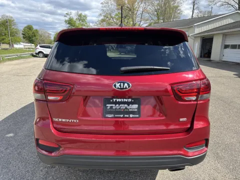 More photos of 2019 Kia Sorento LX at Twins Chrysler Dodge Jeep Ram, MI