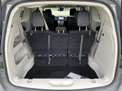 More photos of 2023 Chrysler Pacifica Touring L at Twins Chrysler Dodge Jeep Ram, MI
