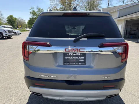 More photos of 2020 GMC Acadia SLE at Twins Chrysler Dodge Jeep Ram, MI
