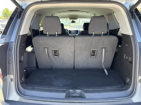 More photos of 2020 GMC Acadia SLE at Twins Chrysler Dodge Jeep Ram, MI